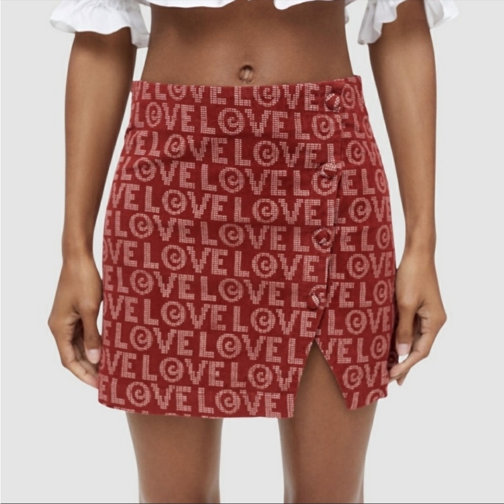 UO Gianna “Love” Red Corduroy Mini Skirt Valentines Sz.M